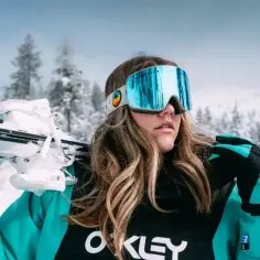 Jakie gogle na snowboard wybrać, aby uniknąć problemów na stoku?