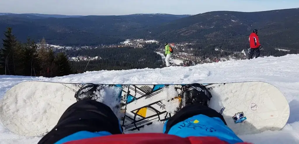 Zdjęcie Ile kosztuje wypożyczenie snowboardu w Zakopanem? Ceny, które zaskakują