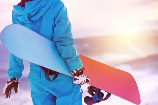 Jak dobrać odpowiedni rozmiar snowboardu do wzrostu, aby uniknąć błędów