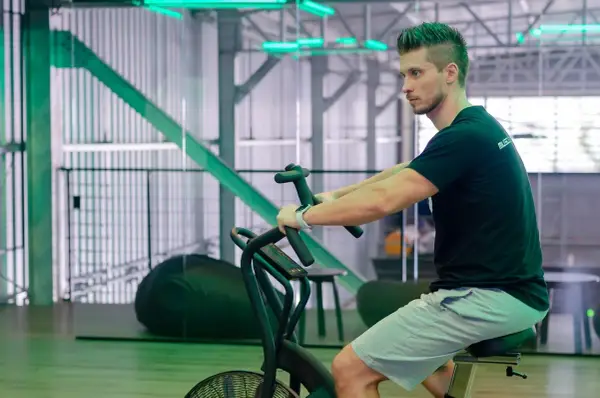 Jak ustawić rower stacjonarny: 7 kroków do komfortowego treningu